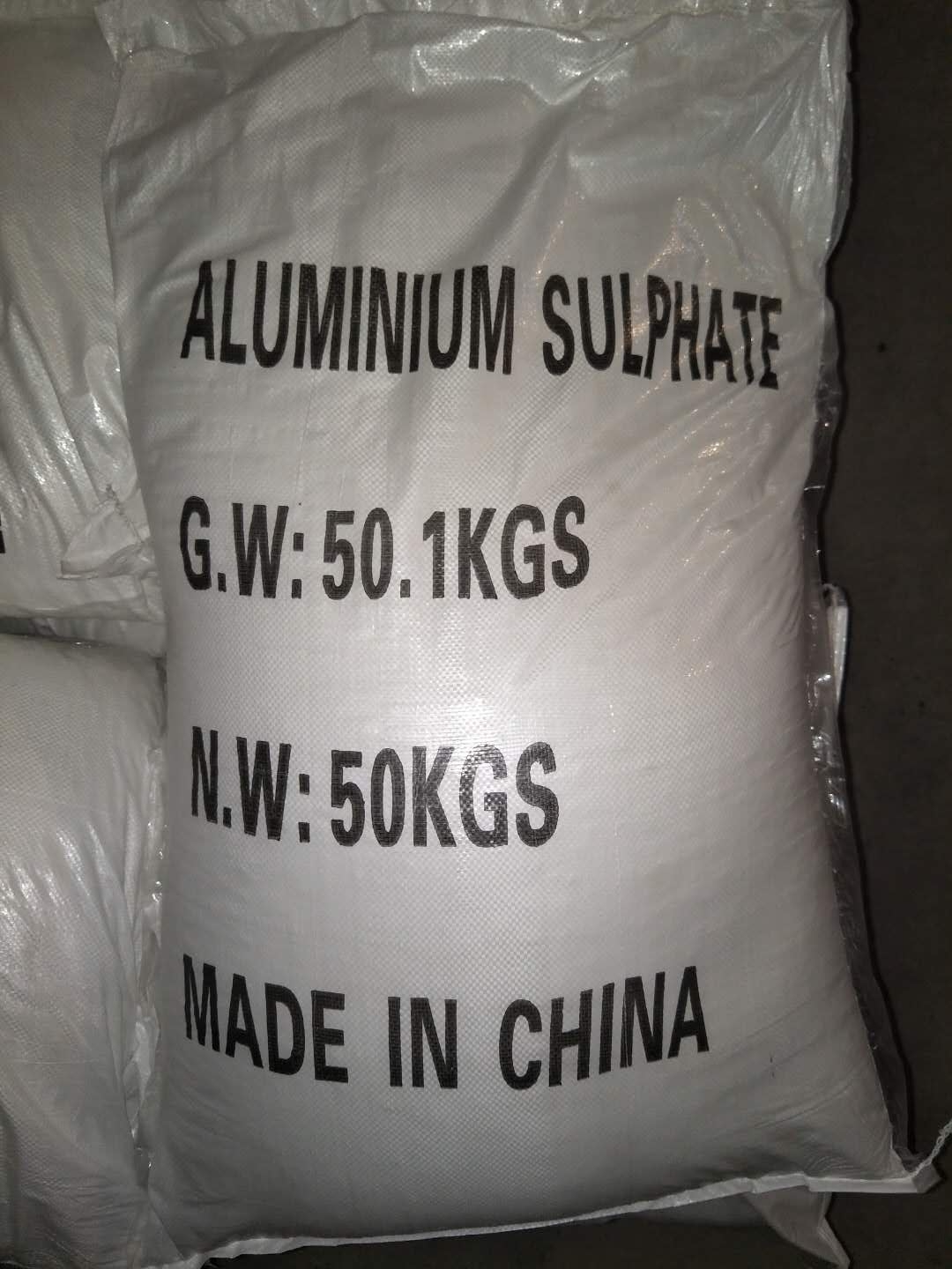 SULFATO DE ALUMINIO EN PISCINAS
